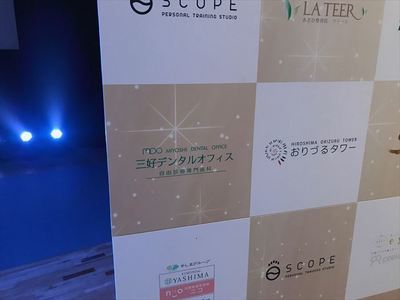 IMG_5874_R25.jpg